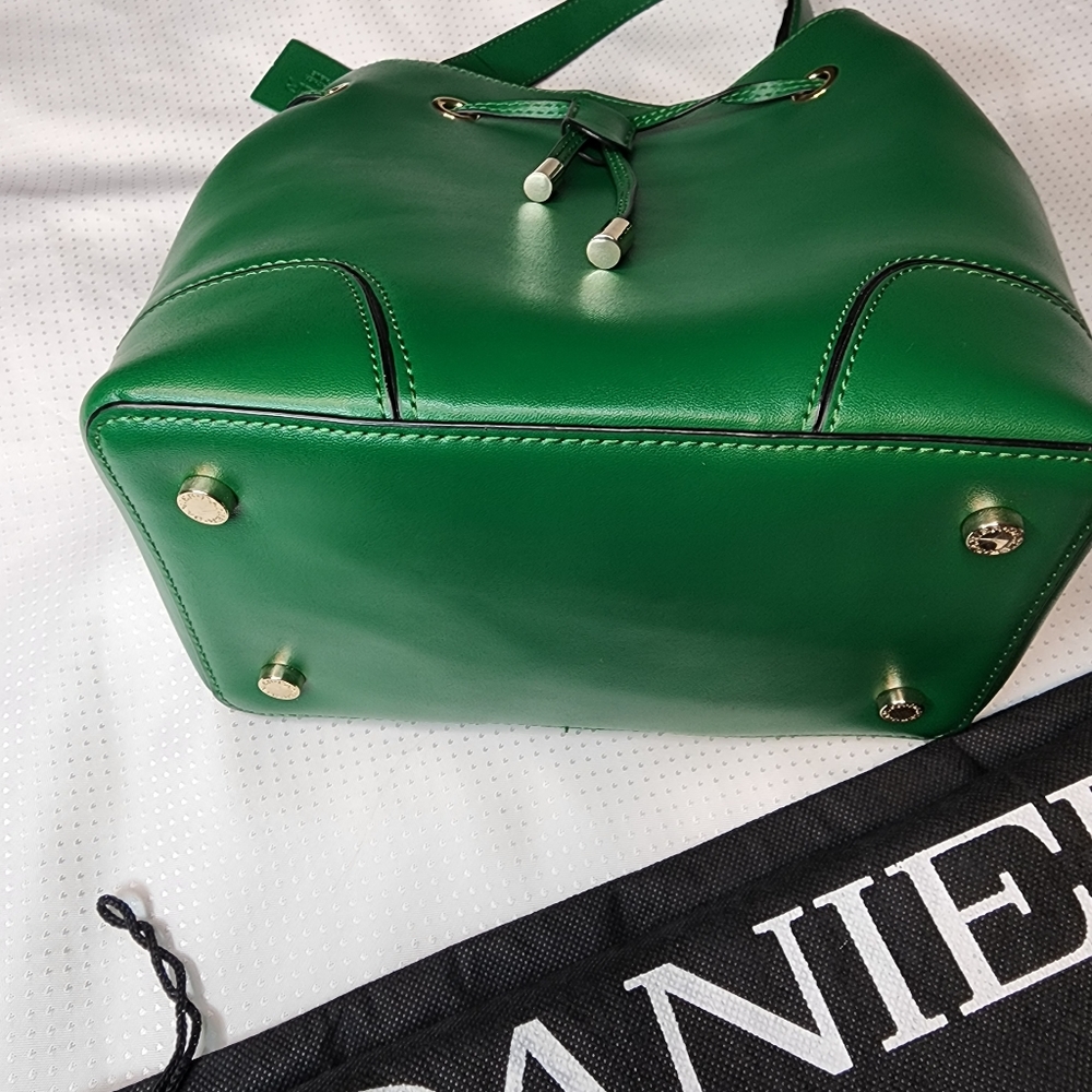 Danier Leather Bucket Bag - Picture 6 of 14